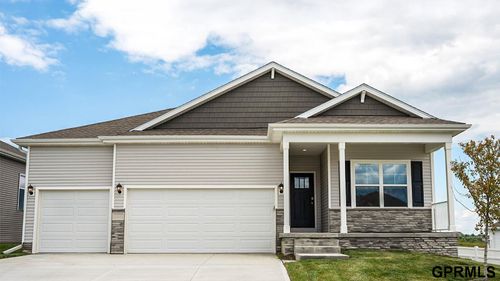 20464 Westridge Dr, Gretna, NE, 68028-8154 | Card Image