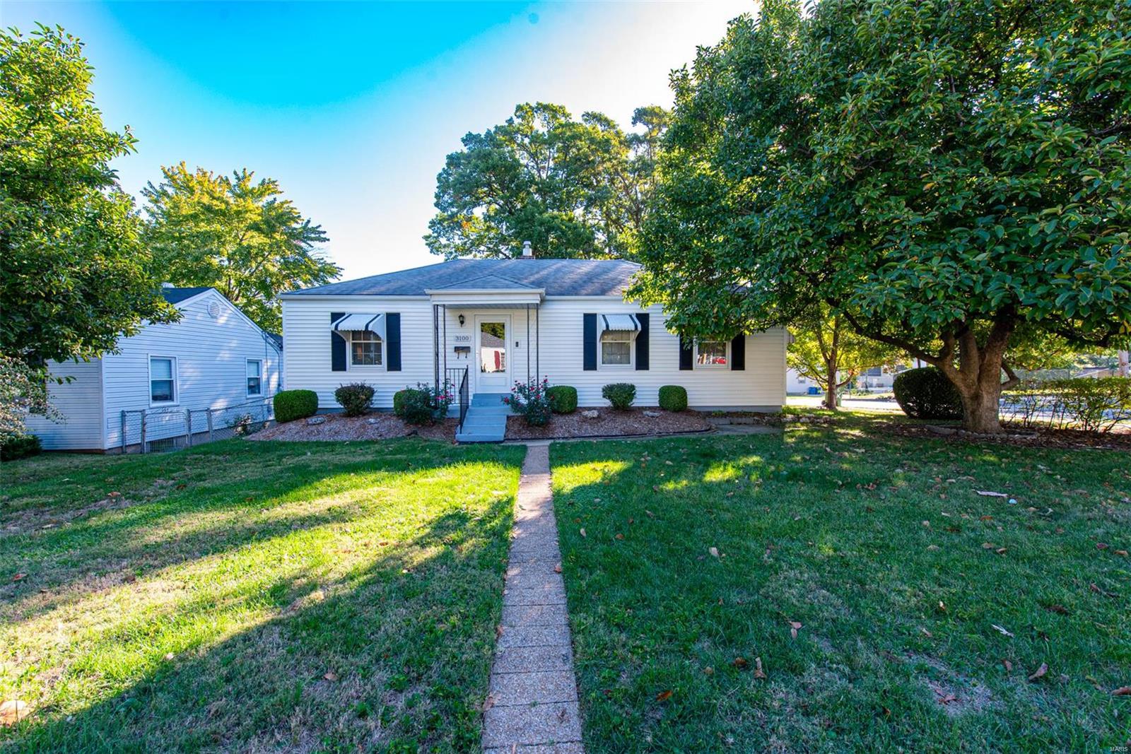 Pearl Harbor Dr, Saint Ann, MO 63074