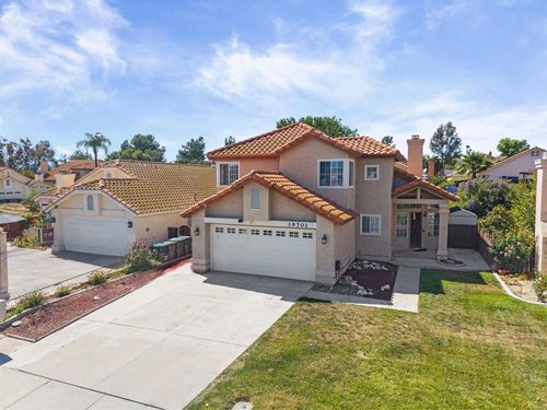 39701 Kilkare Cir, Murrieta, CA, 92562-4041 | Card Image