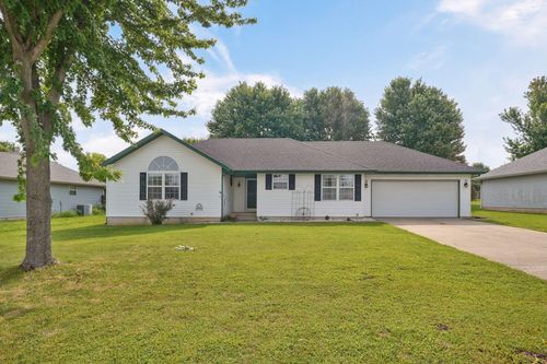 204 Arrowhead Rd, Willard, MO, 65781-9203 | Card Image
