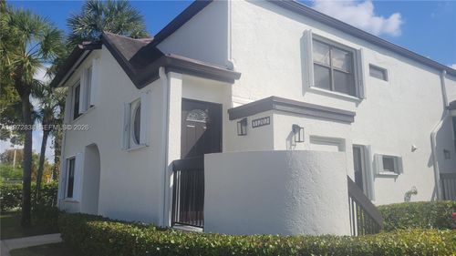 11202-11202 Taft St, Pembroke Pines, FL, 33026-2120 | Card Image