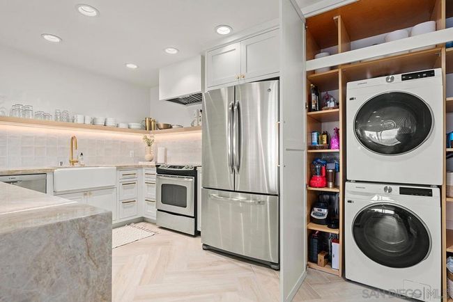 UNIT-114 - 435 S Sierra Ave, Condo with 1 bedrooms, 2 bathrooms and 2 parking in Solana Beach CA | Image 21