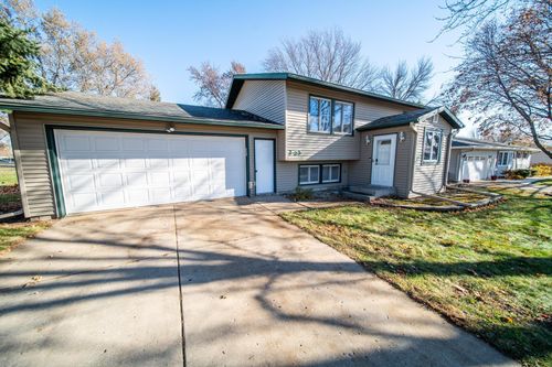 202 6th Ave Ne, Kasson, MN, 55944-1573 | Card Image