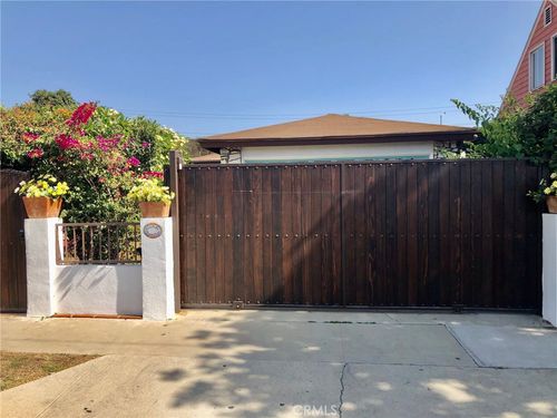 2312 Connor Ave, Los Angeles, CA, 90040 | Card Image