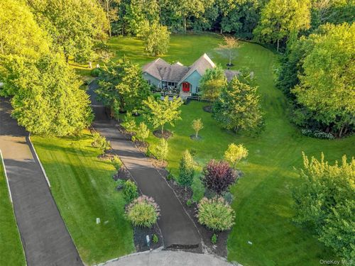 12 Whitefield Ave, Warwick, NY, 10990-2720 | Card Image