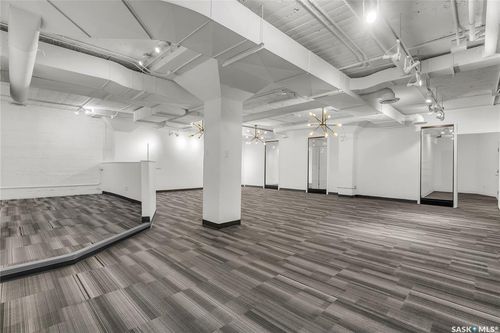 b1-601 2nd Ave N, Saskatoon, SK, S7K2C7 | Card Image