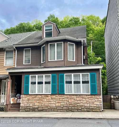 111 W Broadway, Jim Thorpe, PA, 18229-1903 | Card Image