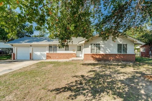 715 N Country Acres Ave., Wichita, KS, 67212-3505 | Card Image