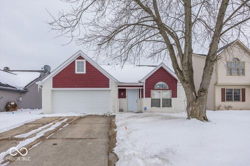 8868 Pine Tree Blvd, Indianapolis, IN, 46256-4380 | Card Image