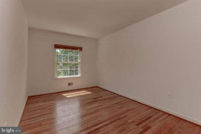 6667 Mclean Dr, Townhouse with 3 bedrooms, 4 bathrooms and null parking in Mclean VA | Image 19