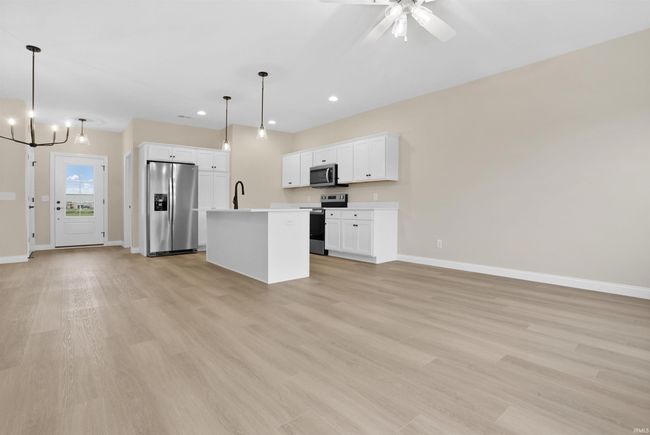 SUITE-1 - 1627 Theo Drive, Condo with 3 bedrooms, 2 bathrooms and null parking in Evansville IN | Image 5