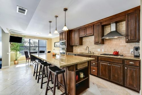 8911 Mount Bartlett Dr, Austin, TX, 78759-7152 | Card Image