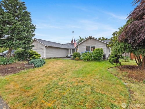 5008 138th St Ne, Marysville, WA, 98271-7821 | Card Image
