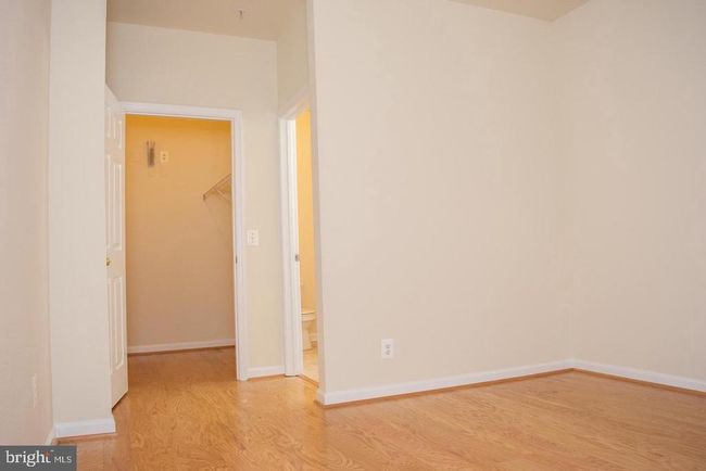 UNIT-3113 - 1591 Spring Gate Dr, Condo with 2 bedrooms, 2 bathrooms and null parking in MCLEAN VA | Image 6