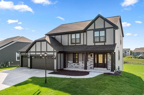 N174W20671 Laurel Springs Circle, Jackson, WI, 53037 | Card Image