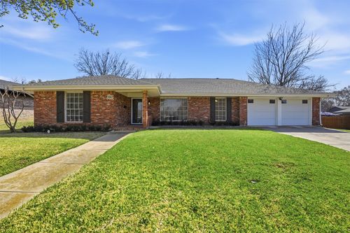 5017 Whistler Dr, Fort Worth, TX, 76133-5125 | Card Image