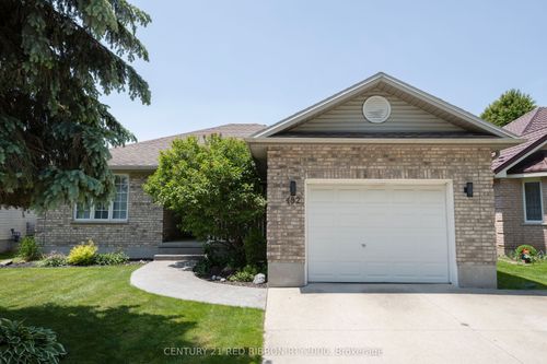 482 Riverview Dr, Strathroy, ON, N7G4B3 | Card Image