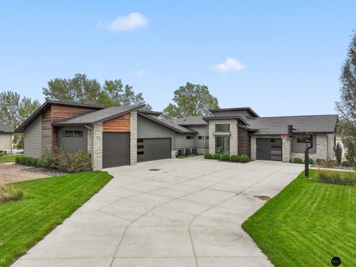 588 Sandy Pointe Pl, Ashland, NE, 68003-7434 | Card Image