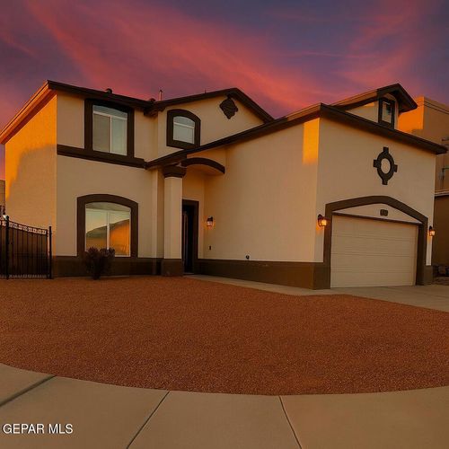 401 Everlook Ln, Horizon City, TX, 79928-6555 | Card Image