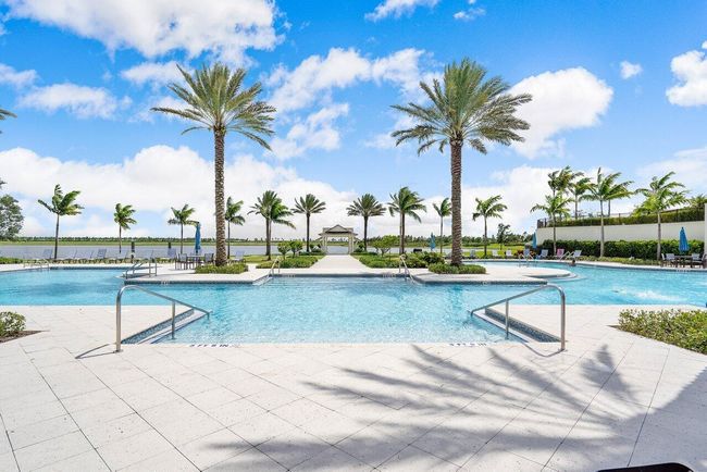 19659 Rugged Trunk Trl, House other with 3 bedrooms, 3 bathrooms and null parking in Loxahatchee FL | Image 51