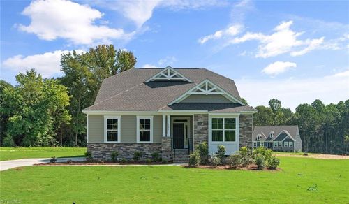 300 Redland Rd, Advance, NC, 27006-6721 | Card Image