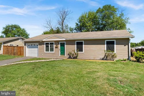 607 S Alder Ave, STERLING, VA, 20164-4102 | Card Image