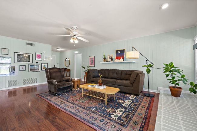 1408 Brighton Ln, House other with 4 bedrooms, 2 bathrooms and 4 parking in Austin TX | Image 4