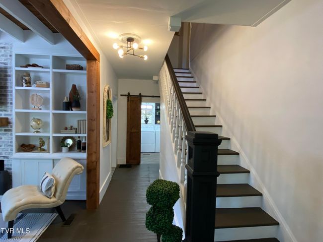 Foyer | Image 10