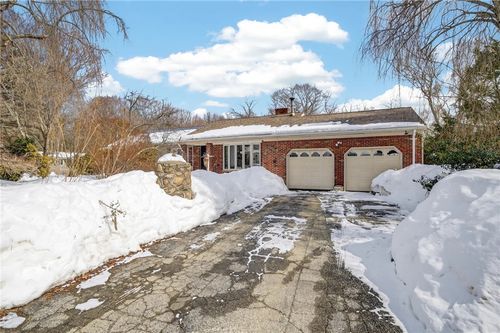 7 Earhart St, Johnston, RI, 02919-1711 | Card Image