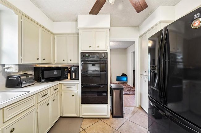 3019 Durban Dr, House other with 4 bedrooms, 3 bathrooms and 2 parking in Houston TX | Image 12