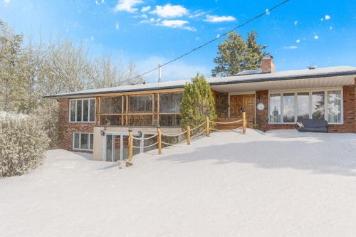 24157 Meadow Dr, Calgary, AB, T3R1A8 | Card Image