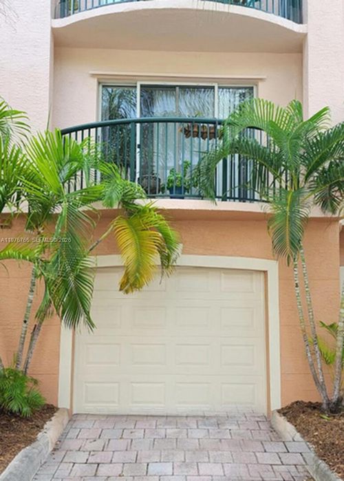 614-2033 Se 10th Ave, Fort Lauderdale, FL, 33316-4507 | Card Image
