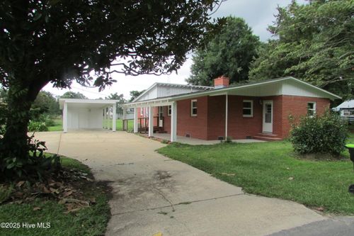 105 W Faison Ave, Turkey, NC, 28393-8475 | Card Image