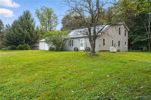 12471 Smith Rd, Springville, NY, 14141-9786 | Card Image