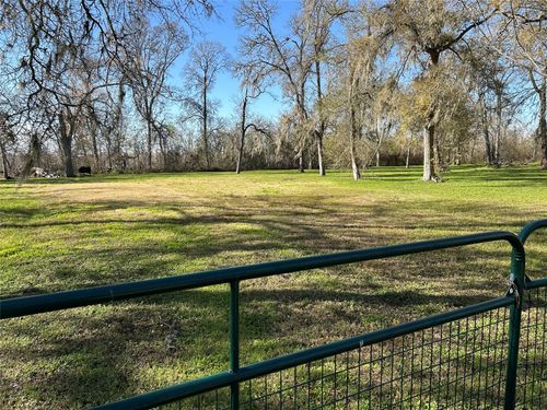 431 Little Dogie Rd, Wallis, TX, 77485 | Card Image