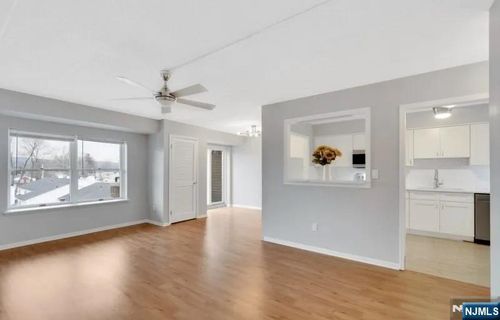 24 Iron Forge Sq, Pompton Lakes, NJ, 07442-1737 | Card Image