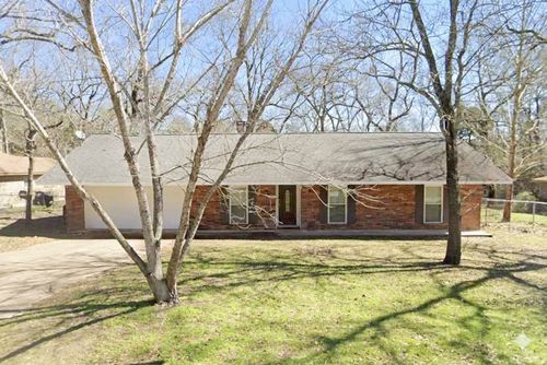 3649 Youpon St, Huntsville, TX, 77340-8920 | Card Image