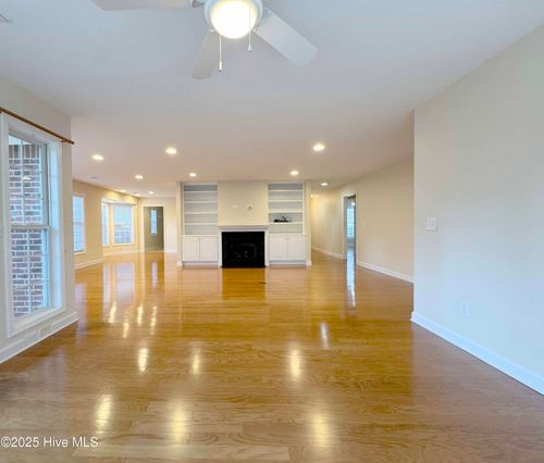 690 Pinehurst Trace Dr, Pinehurst, NC, 28374-8260 | Card Image
