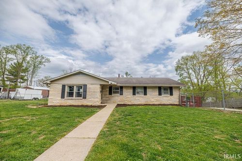 804 W Oak St, Ellettsville, IN, 47429-1306 | Card Image