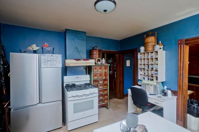 2032 - 2030 Maple St, Home with 6 bedrooms, 4 bathrooms and 6 parking in Three Rivers MA | Image 13