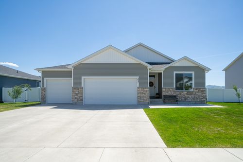 592 E 600 S, Hyrum, UT, 84319 | Card Image