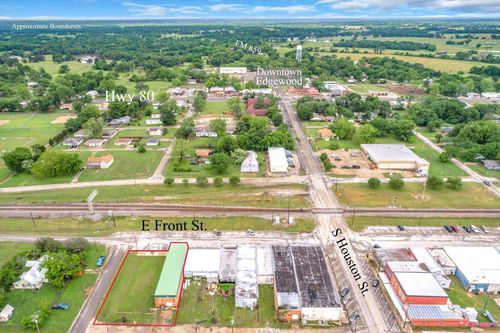 217 Ne Front St, Edgewood, TX, 75117-2719 | Card Image