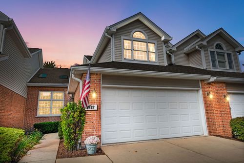 8462 Sandalwood Court, Darien, IL, 60561 | Card Image