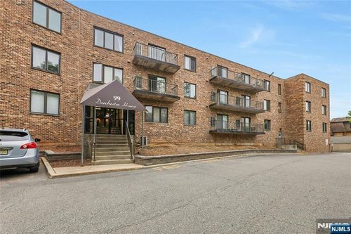 99 Teaneck Rd, Ridgefield Park, NJ, 07660-2358 | Card Image