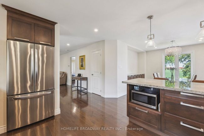 4617 Old Simcoe St, House other with 3 bedrooms, 3 bathrooms and 4 parking in Oshawa ON | Image 11