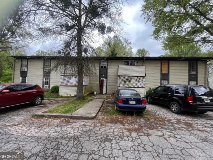 Baynes Hill Cir, Clarkston, GA 30021