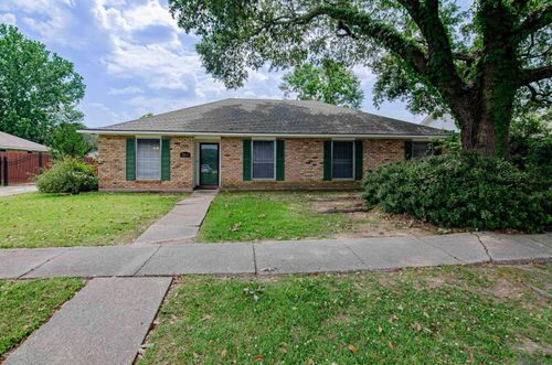 2329 Aspenwood Dr, Baton Rouge, LA, 70816-3008 | Card Image