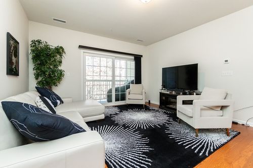 211-200 Martins Lndg, North Reading, MA, 01864 | Card Image