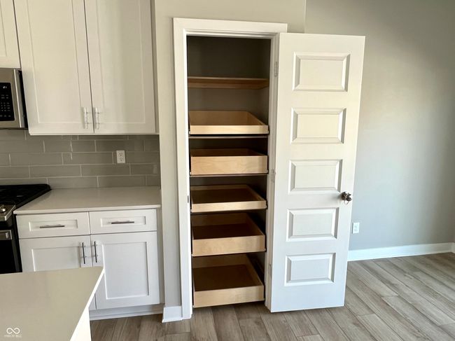 Professionally installed Shelf Genie cabinet system | Image 22