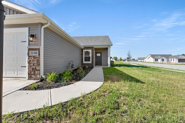 3190 E Buell Ct, Condo with 2 bedrooms, 2 bathrooms and null parking in Columbia City IN | Image 4
